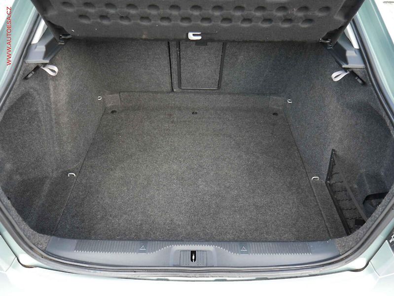 Škoda Octavia (2009) 1.4 TSI, ČR, AC, park.čidla - fotka 7 z 13