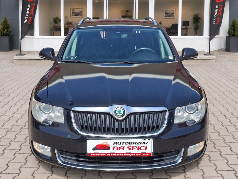 Škoda Superb (2010) 2.0TDI 103kW 6MN -TAŽ.ZAŘÍZENÍ - fotka 3 z 30