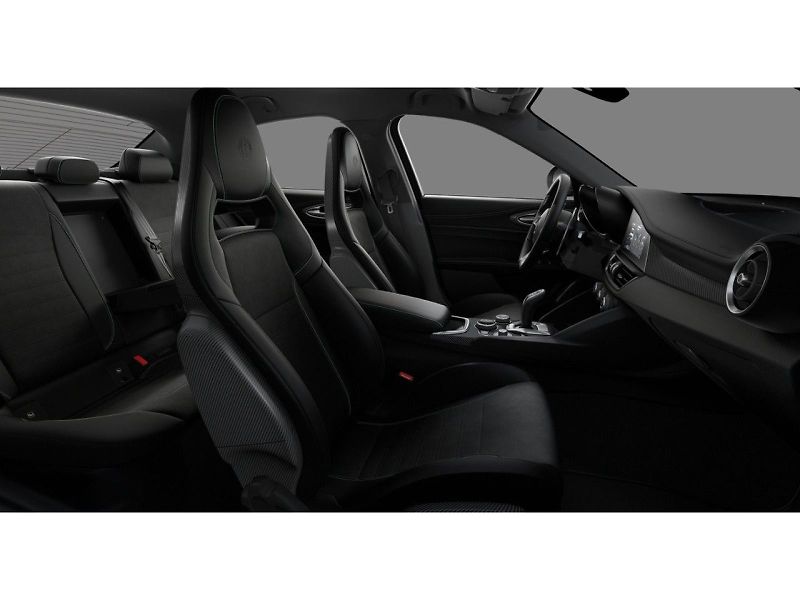 Alfa Romeo Giulia (2026) 2.9 V6 BiTurbo 520k QV Carbon - fotka 6 z 6