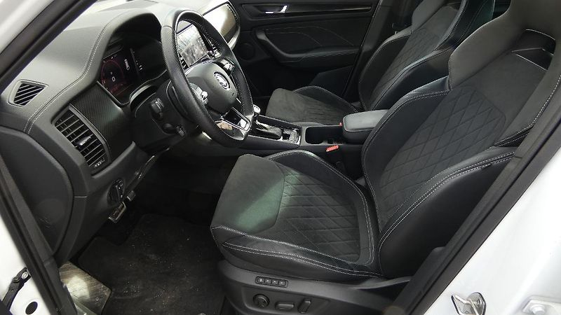 Škoda Kodiaq 2,0 TSI Sportline DSG 4x4 - fotka 19 z 25