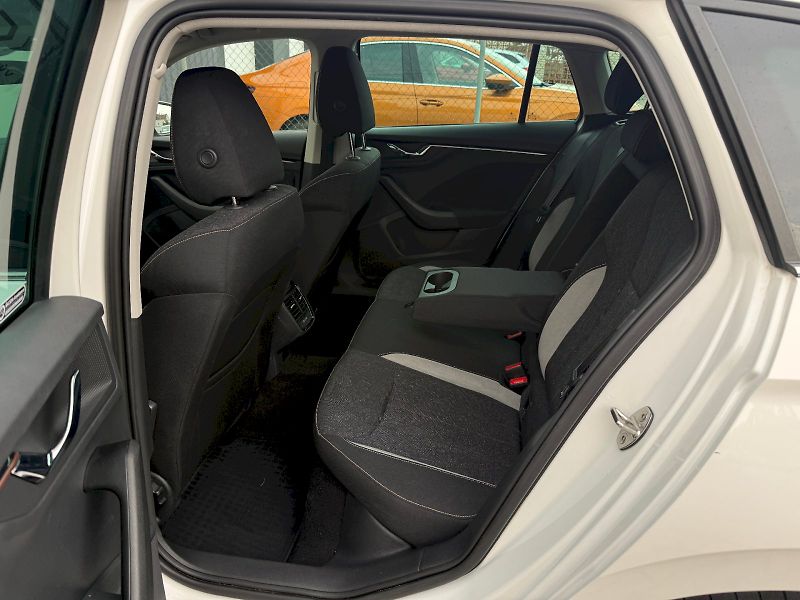 Škoda Scala (2024) 1.5 TSI 110 kW Style - fotka 10 z 21