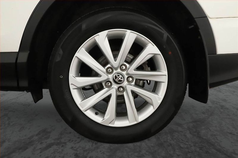 Toyota RAV4 (2018) 2.5 Hybrid, 4X4, Automat, ČR - fotka 12 z 19