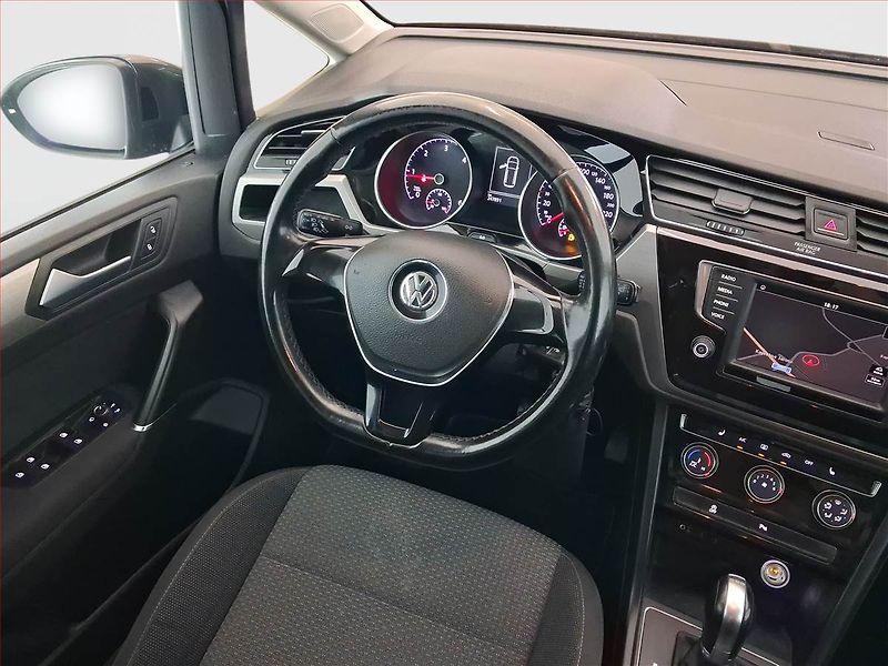 Volkswagen Touran (2016) Comfortline 1.6 TDI, Automat - fotka 7 z 21
