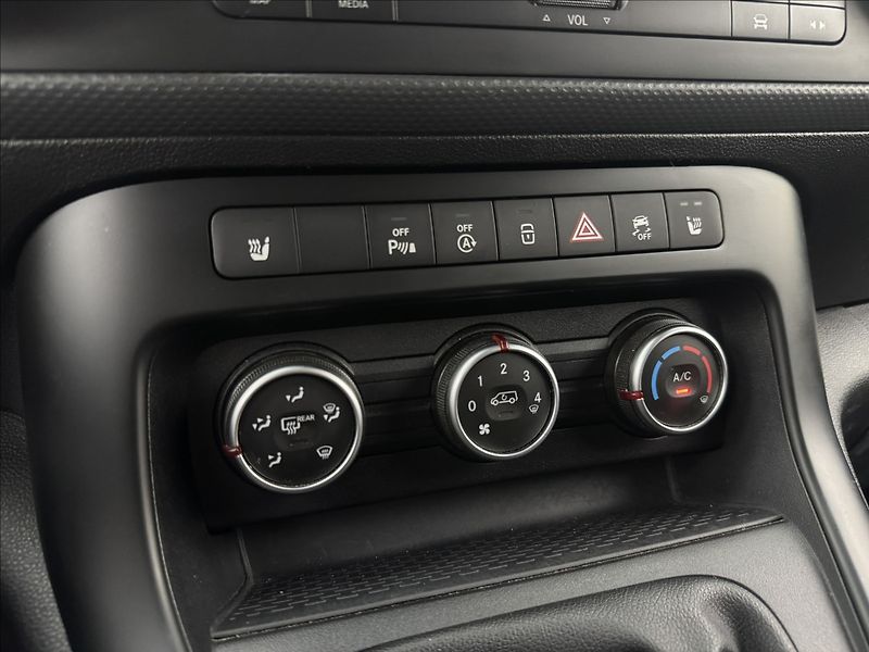 Mercedes-Benz Citan 1,5 TOURER DPH NAV LED 1MAJ ČR - fotka 22 z 38