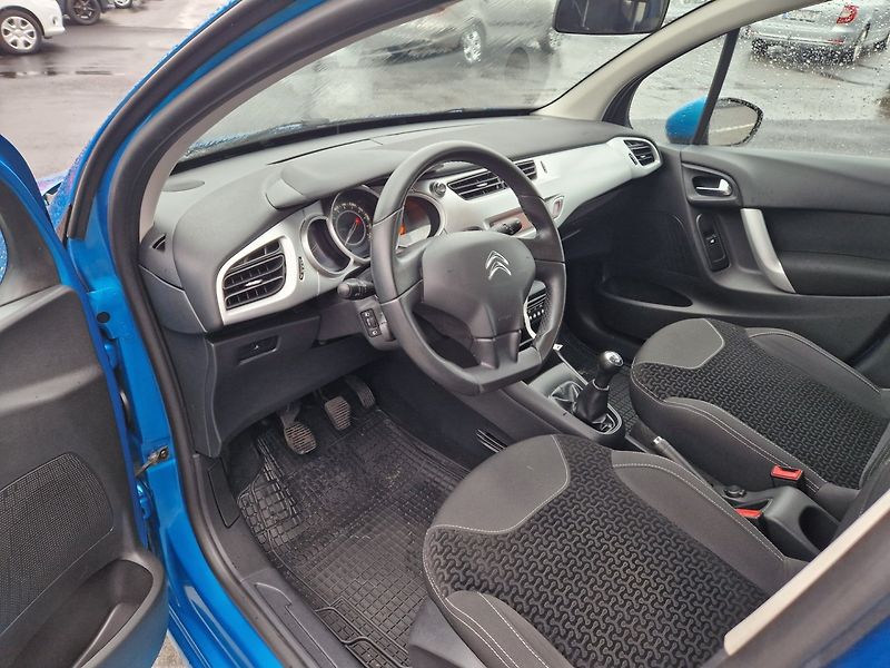 Citroën C3 (2010) 1,1i 44 KW Klima - fotka 23 z 30