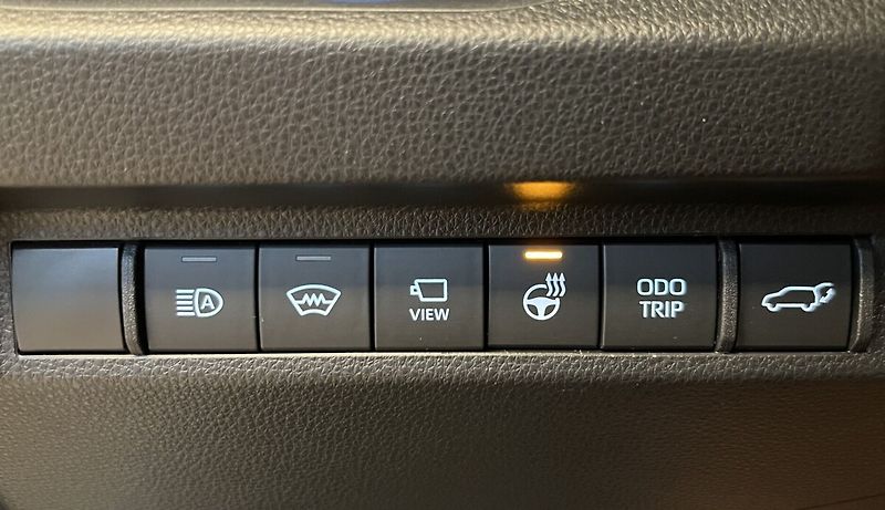 Toyota RAV4 2,5 Hybrid AT AWD GR SPORT - fotka 9 z 20