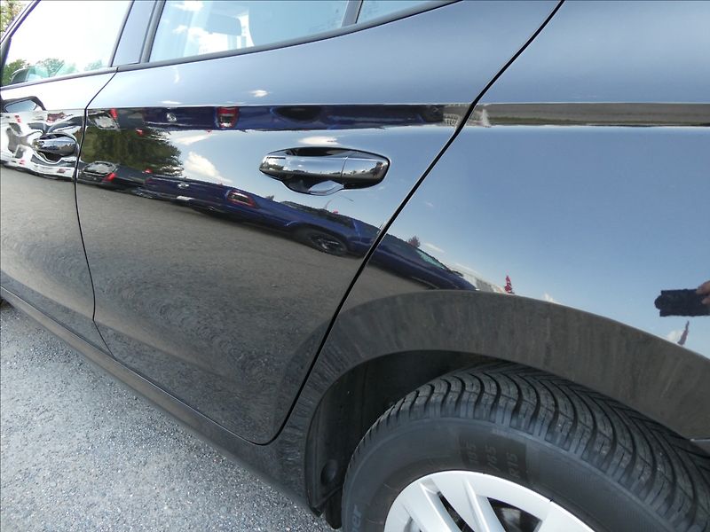 Škoda Fabia 1,0 TSi 70kW závěs,tempomat - fotka 16 z 38