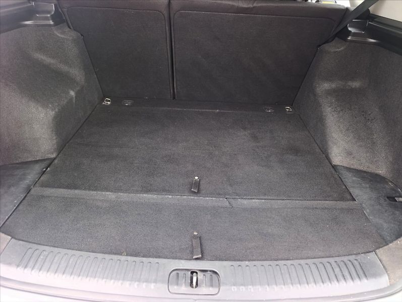 Kia Ceed 1,6 CVVT Aut. klimatizace ČR - fotka 9 z 28