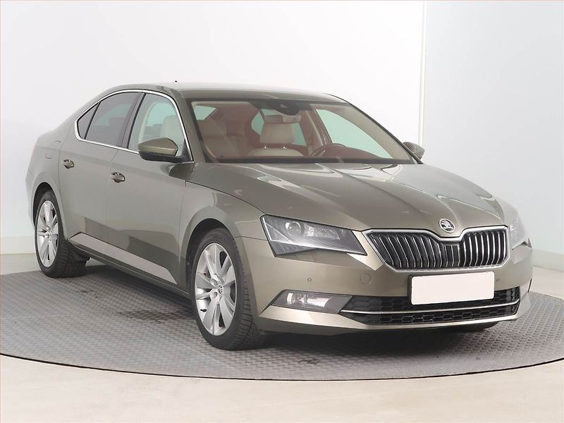 Škoda Superb (2016) Style 2.0 TDI, Automat, Kůže - fotografie inzerátu