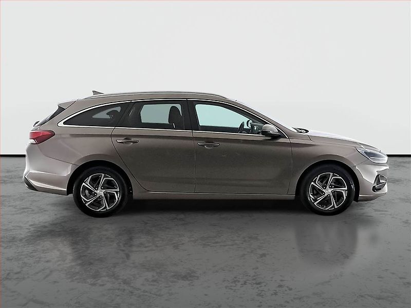 Hyundai i30 (2023) Smart 1.0 T-GDI - fotka 6 z 17