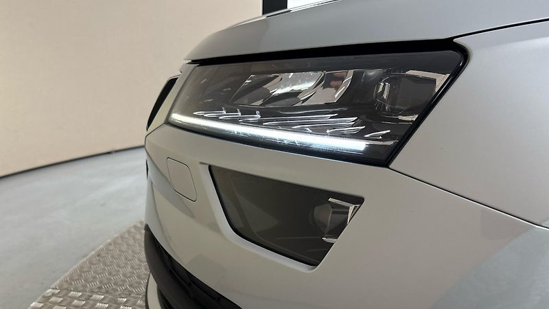 Škoda Karoq 2.0 TDI DSG 4x4 Style - fotka 18 z 27