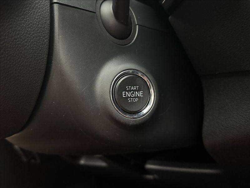 Škoda Karoq 1,6 DSG ACC STYLE+ NAVI KAMERA - fotka 11 z 39