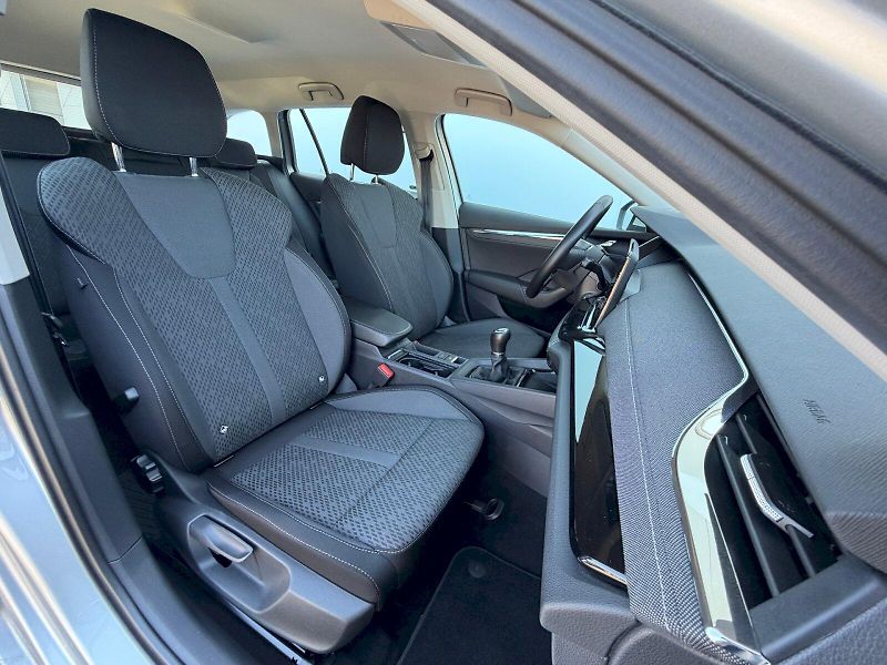 Škoda Octavia (2021) Combi 2.0 TDI 85kW Style - fotka 31 z 35