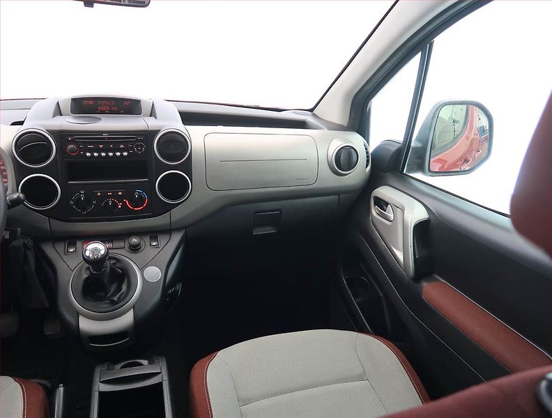 Citroën Berlingo (2008) 1.6 16V , 5Míst, ČR - fotka 8 z 14