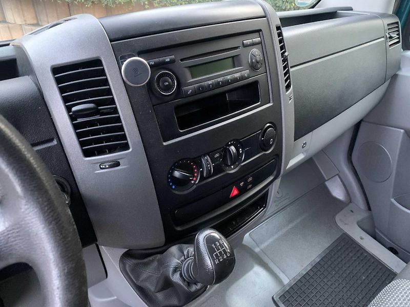 Mercedes-Benz Sprinter 2.1 CDi 70 kW SKŘÍŇ L1H1  - fotka 9 z 12