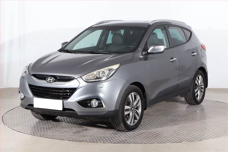 Hyundai ix35 (2014) 2.0 CRDi, 4X4, Serv.kniha - fotka 2 z 23