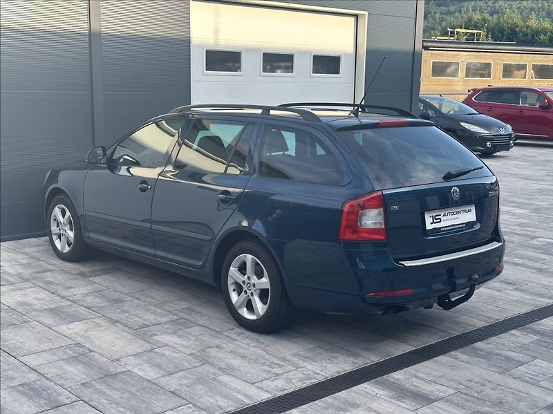 Škoda Octavia 1,8 TSI 152PS  Ambition Family - fotka 10 z 48