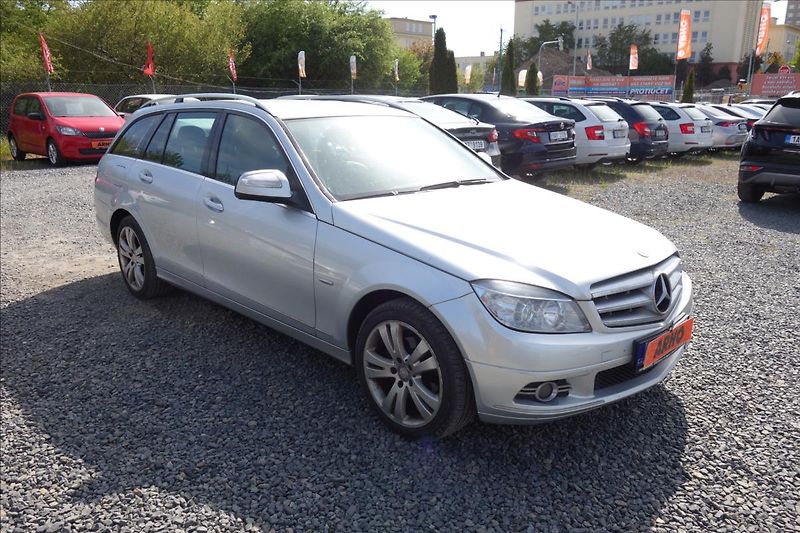 Mercedes-Benz Třídy C 200CDi 100KW, AVANTGARDE. - fotka 1 z 4
