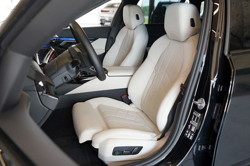BMW Řada 5 540d xDrive, Bowers, Tažné - fotka 21 z 50