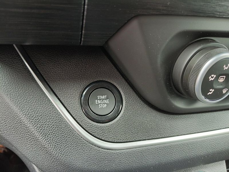 Renault Trafic (2025) L2 Equilibre Blue dCi 150 Comb - fotka 23 z 28