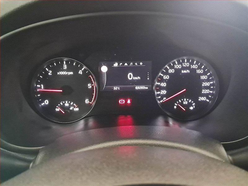 Kia Sportage (2017) 1.7 CRDi, Navi, Tempomat - fotka 11 z 20