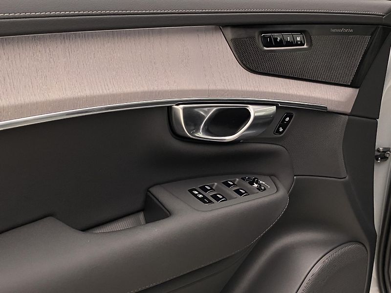 Volvo XC90 (2026) B5 AWD AUT BRIGHT PLUS 7míst - fotka 29 z 67