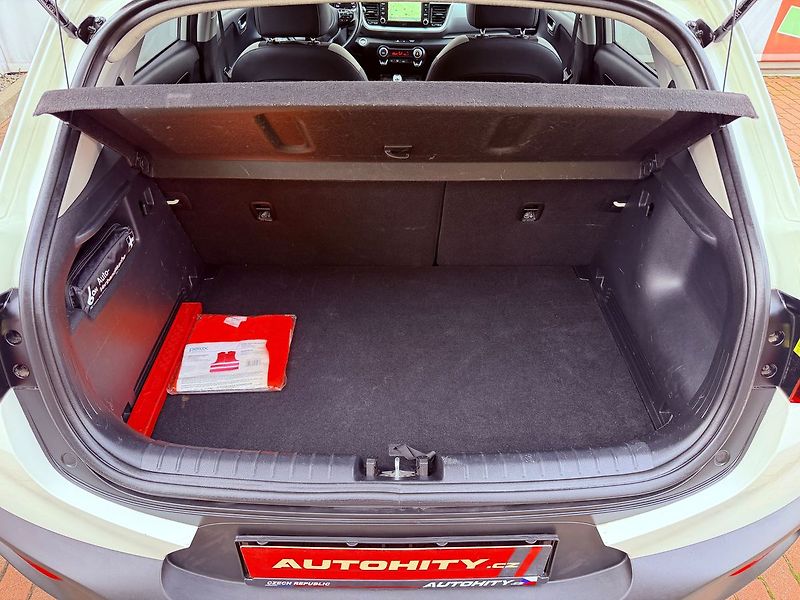 Kia Stonic 1.4 Exclusive, Serviska, TOP - fotka 11 z 29