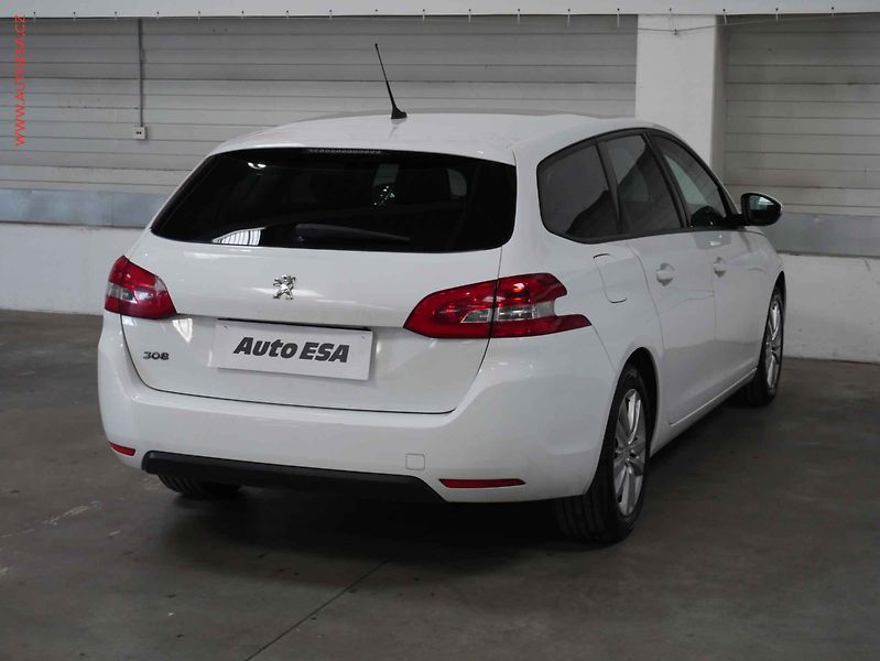 Peugeot 308 (2020) 1.5HDi, ČR, AC, tempo - fotka 6 z 17