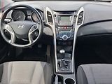 Hyundai i30 (2015) 1.6GDi, 2.maj,ČR, AC, výhřev - náhled 8
