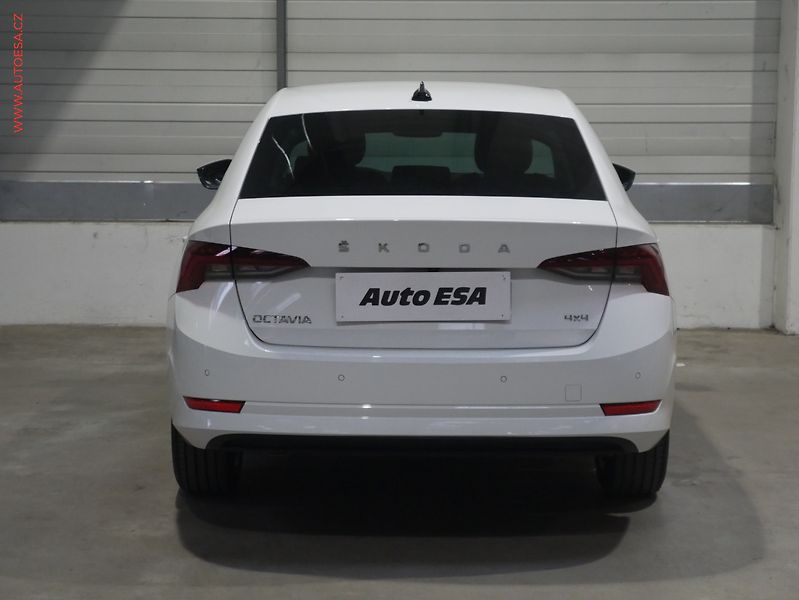 Škoda Octavia (2024) 2.0 TDi, 1.maj,ČR, Style - fotka 5 z 21