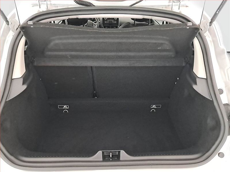 Renault Clio (2017) 1.2 16V, Tempomat - fotka 14 z 15
