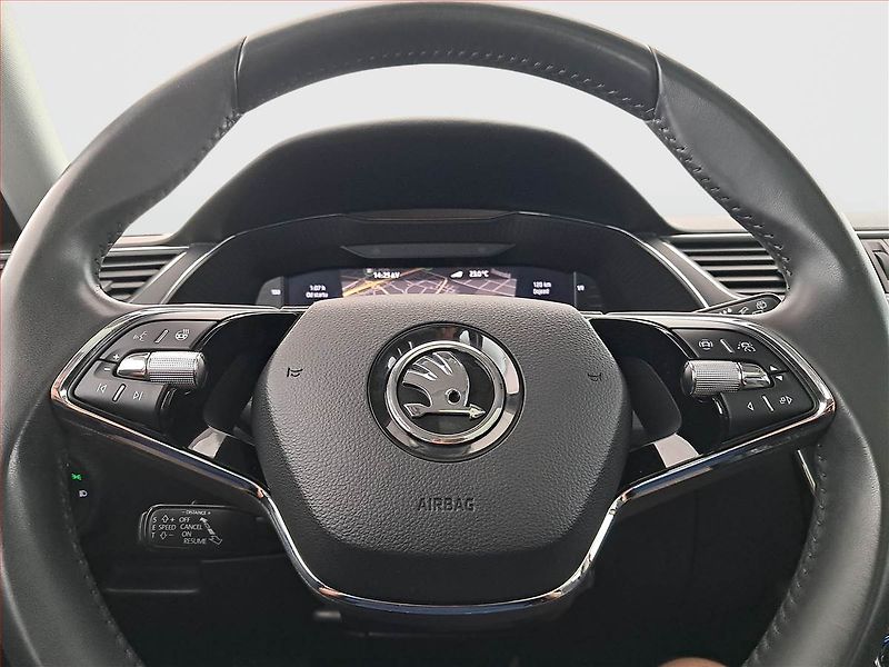 Škoda Superb (2022) Scout 2.0 TDI - fotka 18 z 23