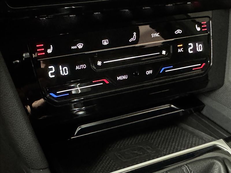 Volkswagen Arteon Shooting Brake 1,4 TSi  DSG eHybrid Elegance - fotka 41 z 44