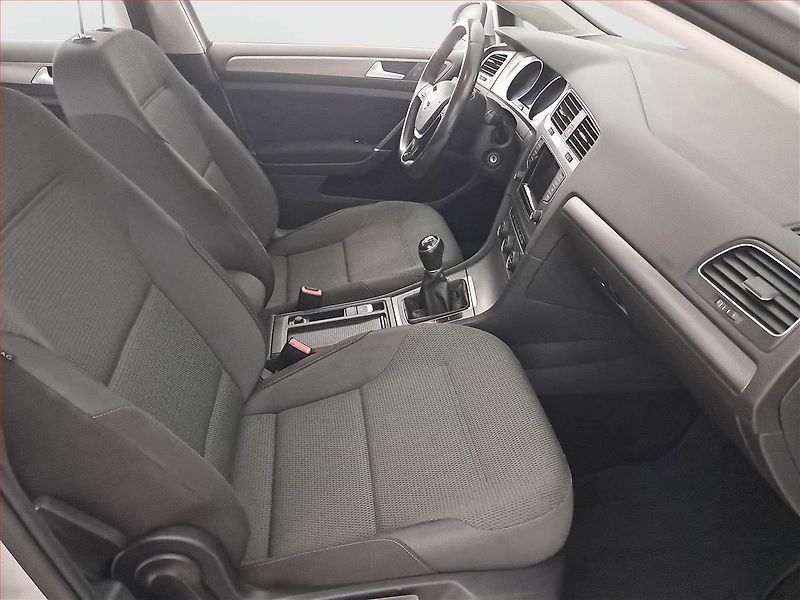 Volkswagen Golf (2014) 1.6 TDI, Serv.kniha, Tempomat - fotka 9 z 18