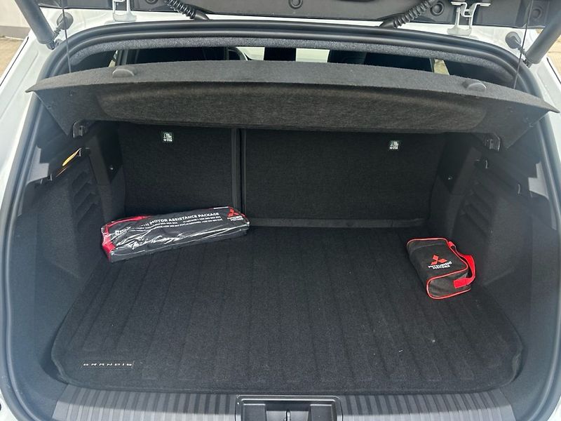 Mitsubishi Grandis (2026) INTENSE+ 1.3 DI-T MILD HYBRID - fotka 8 z 21