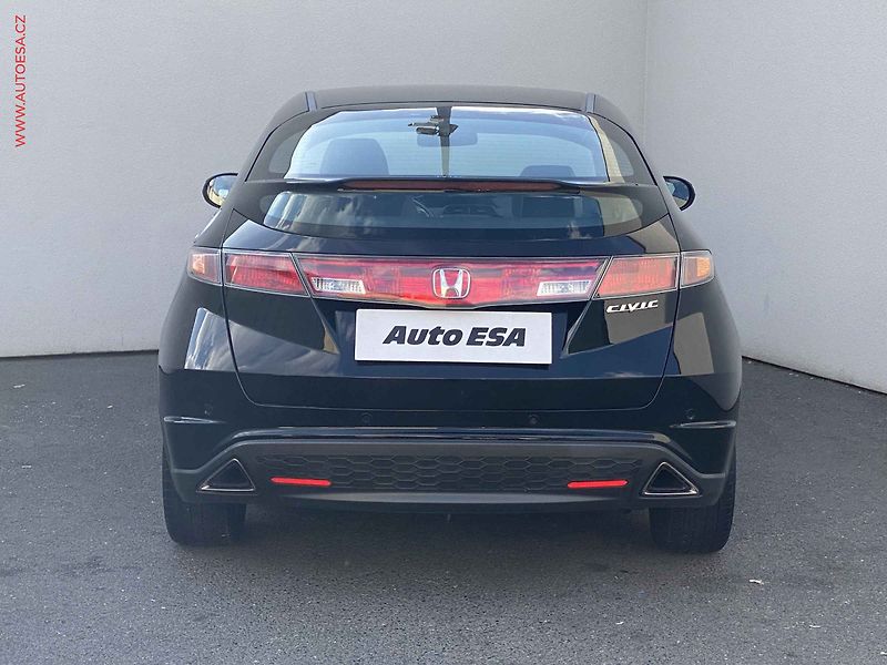 Honda Civic (2008) 1.8i-VTEC, Comfort, +kola - fotka 5 z 6