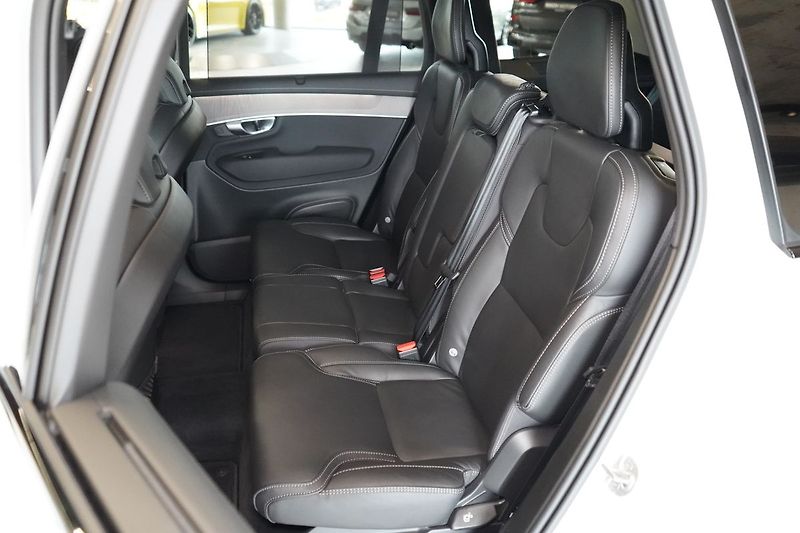 Volvo XC90 B5 PLUS Bright, Vzduch, 360° - fotka 45 z 50