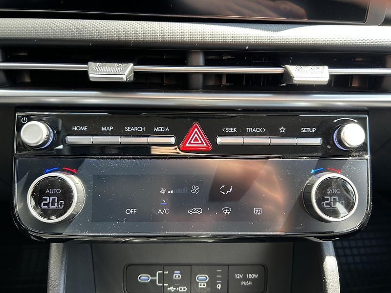 Hyundai Tucson 1,6 T-GDI 4x2 118 kW SMART FL - fotka 27 z 30