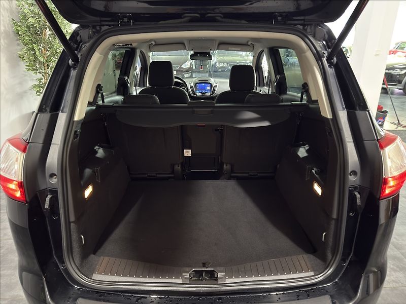 Ford Grand C-MAX 1,5   TDCI TITAN AT KAMERA FUL - fotka 30 z 39