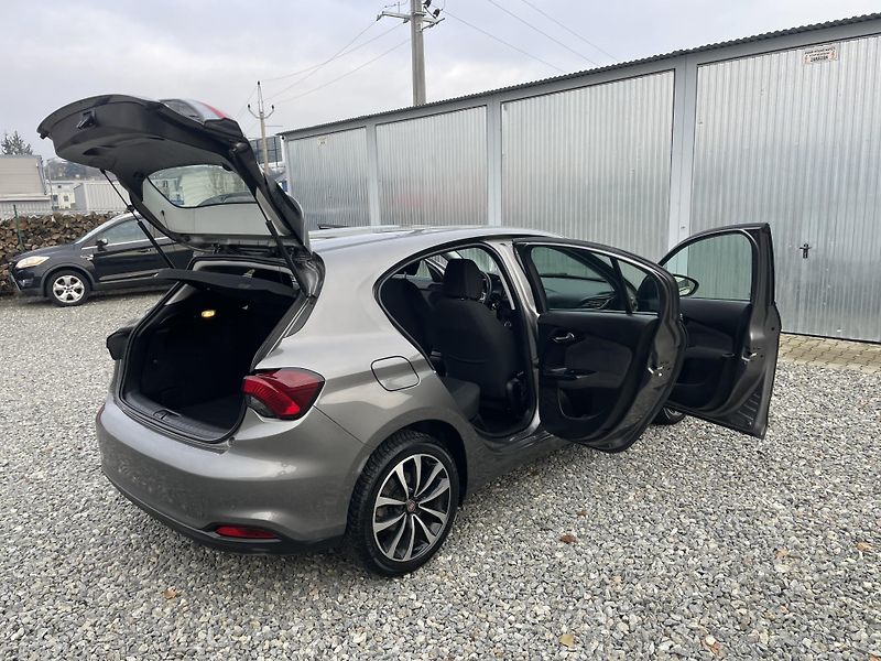 Fiat Tipo 1.4Ti-JET 120PS LPG LOUNGE TOP - fotka 157 z 187