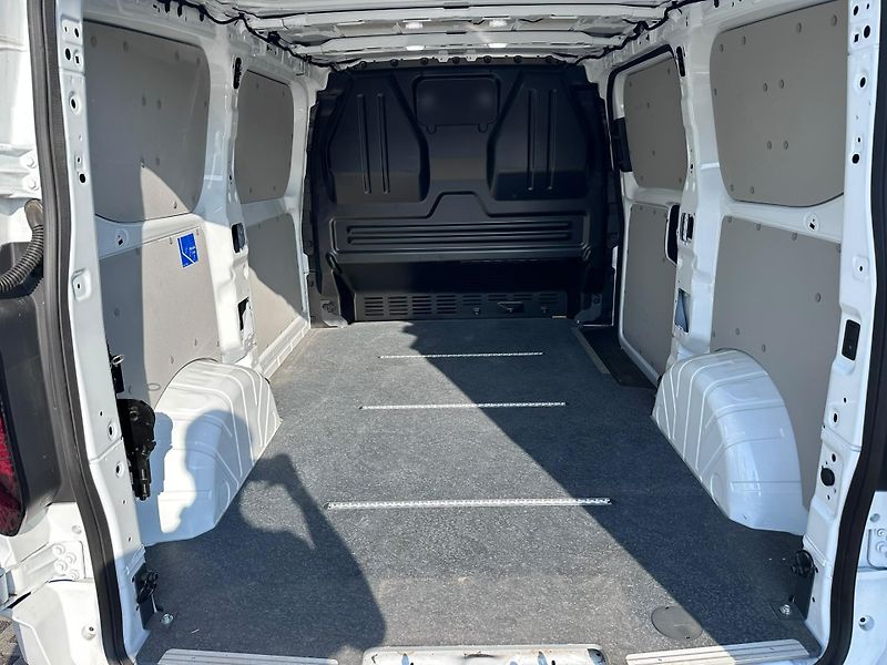 Volkswagen Transporter T7 2.0 TDI 110kW  - fotka 16 z 16