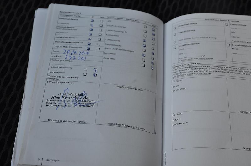 Volkswagen Golf VI 1.6TDi 77kW KOMBI - fotka 17 z 17