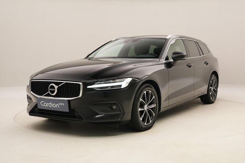 Volvo V60 D3 MOMENTUM AUT REZERVACE - fotka 1 z 39