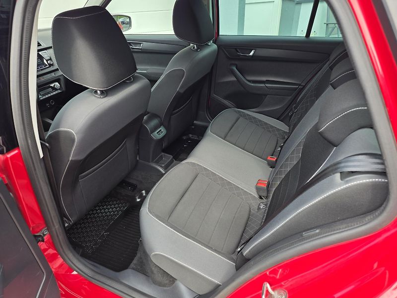 Škoda Fabia (2023) 1.0TSI 70kW STYLE ČR NOVÉ  - fotka 9 z 19