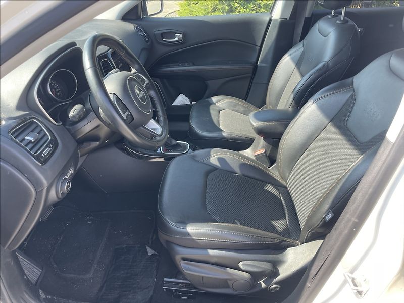 Jeep Compass 1,4 T 125kw AT9 Limited - fotka 6 z 32