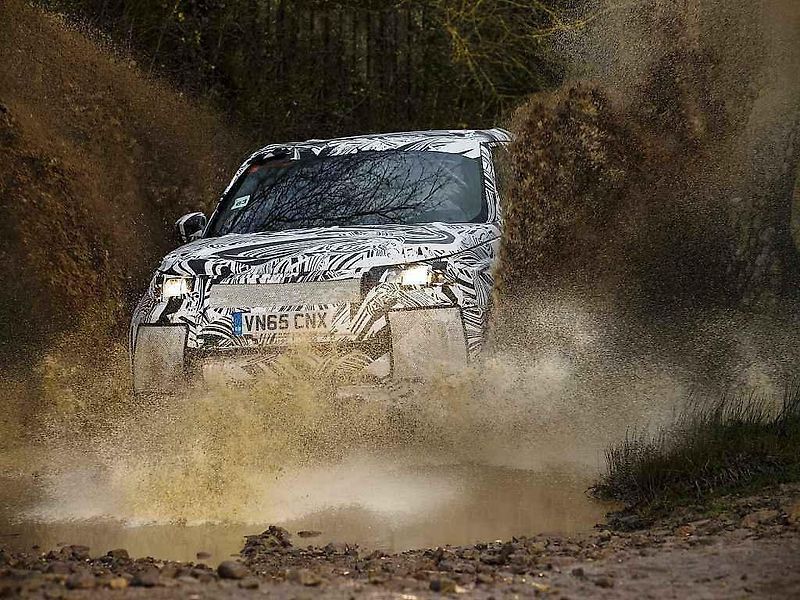 Land Rover Discovery.