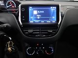 Peugeot 2008 (2019) 1.2 PureTech, ČR,1.maj - náhled 12