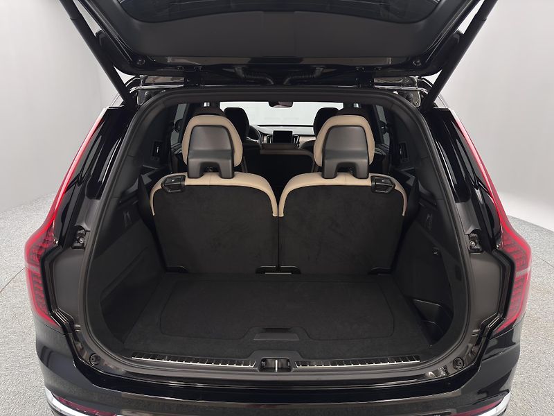 Volvo XC90 (2026) T8 AWD Plug-in BRIGHT PLUS 7m - fotka 16 z 27
