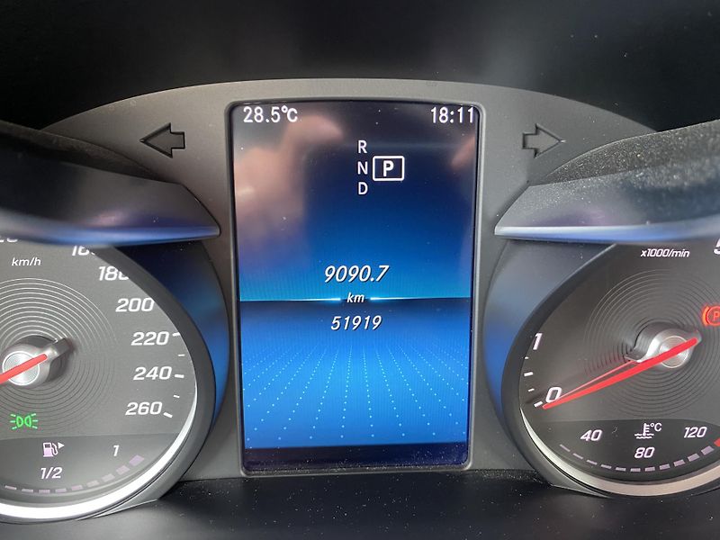 Mercedes-Benz Třídy C C 400 COUPE 4MATIC 51.000KM - fotka 142 z 149
