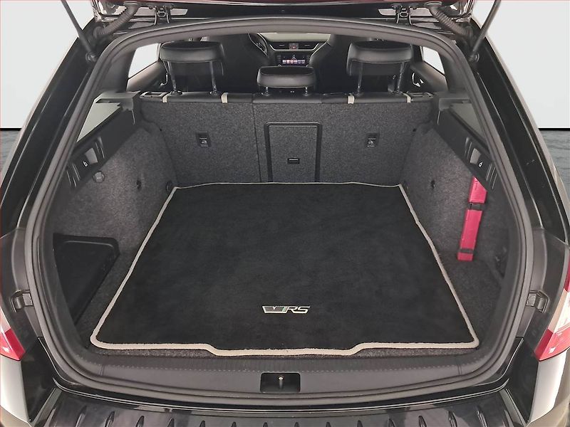 Škoda Octavia (2015) RS 2.0 TDI, Automat, Navi - fotka 14 z 24